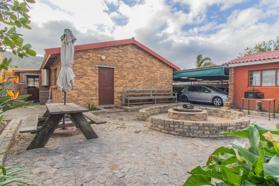 3 Bedroom Property for Sale in Kleinmond Western Cape